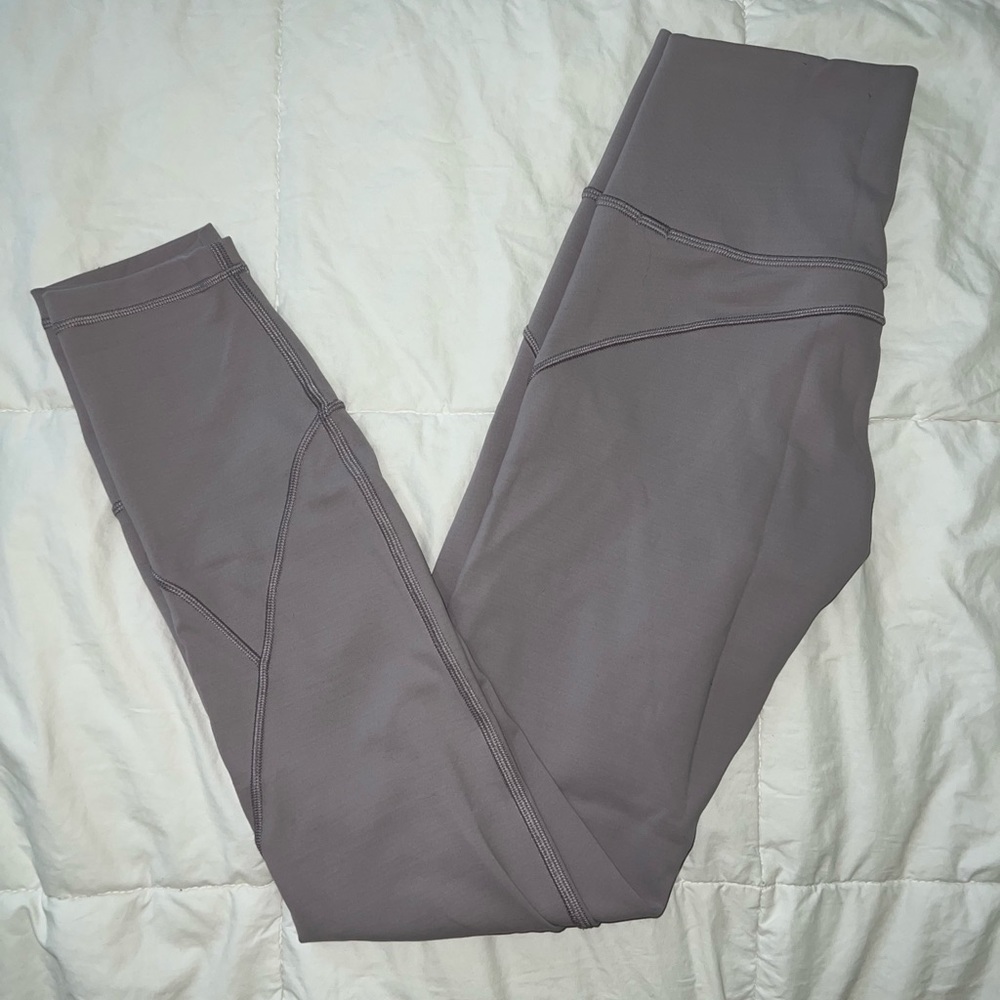 Lululemon In Movement Pant 25” - Picture 2 of 2